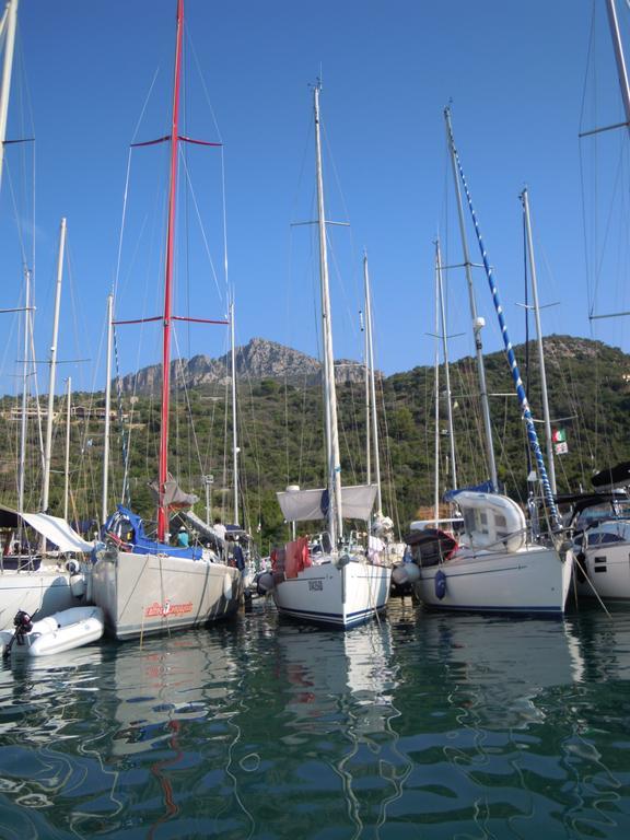 Appartamenti Da Vincenza Santa Maria Navarrese Exteriör bild